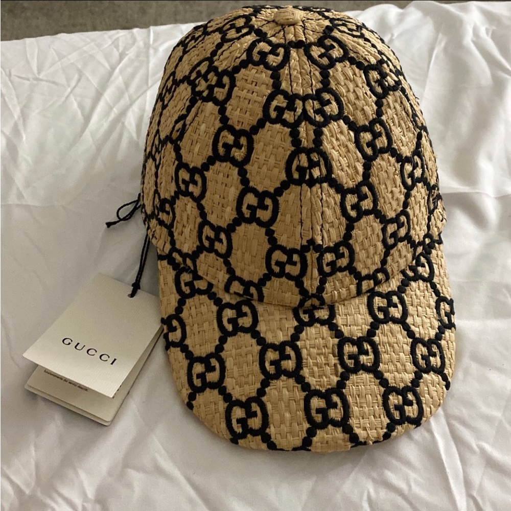 (SOLD) Gucci Raffia Baseball Cap